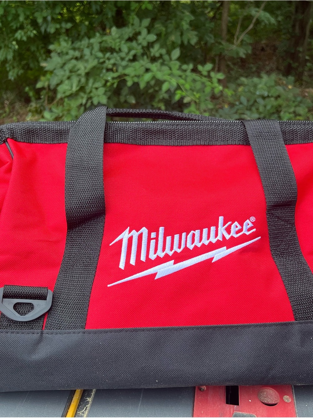 Milwaukee Red and Black Heavy-Duty contractor bag